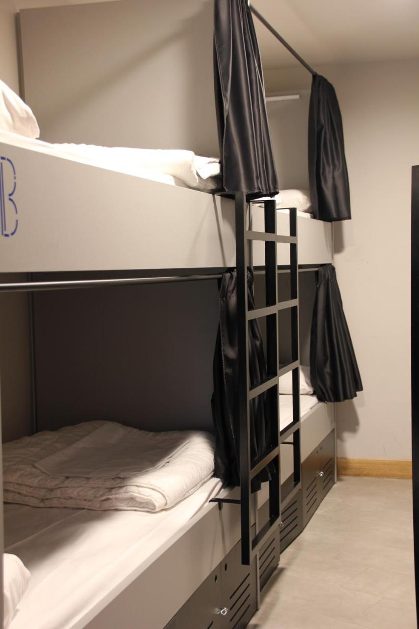 Egunon Bilbao Hostel Esterno foto